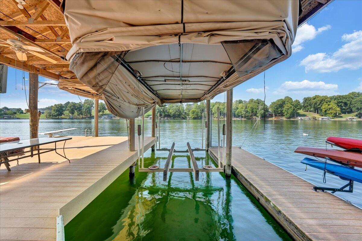 1492 Kaseys Lakeview DR