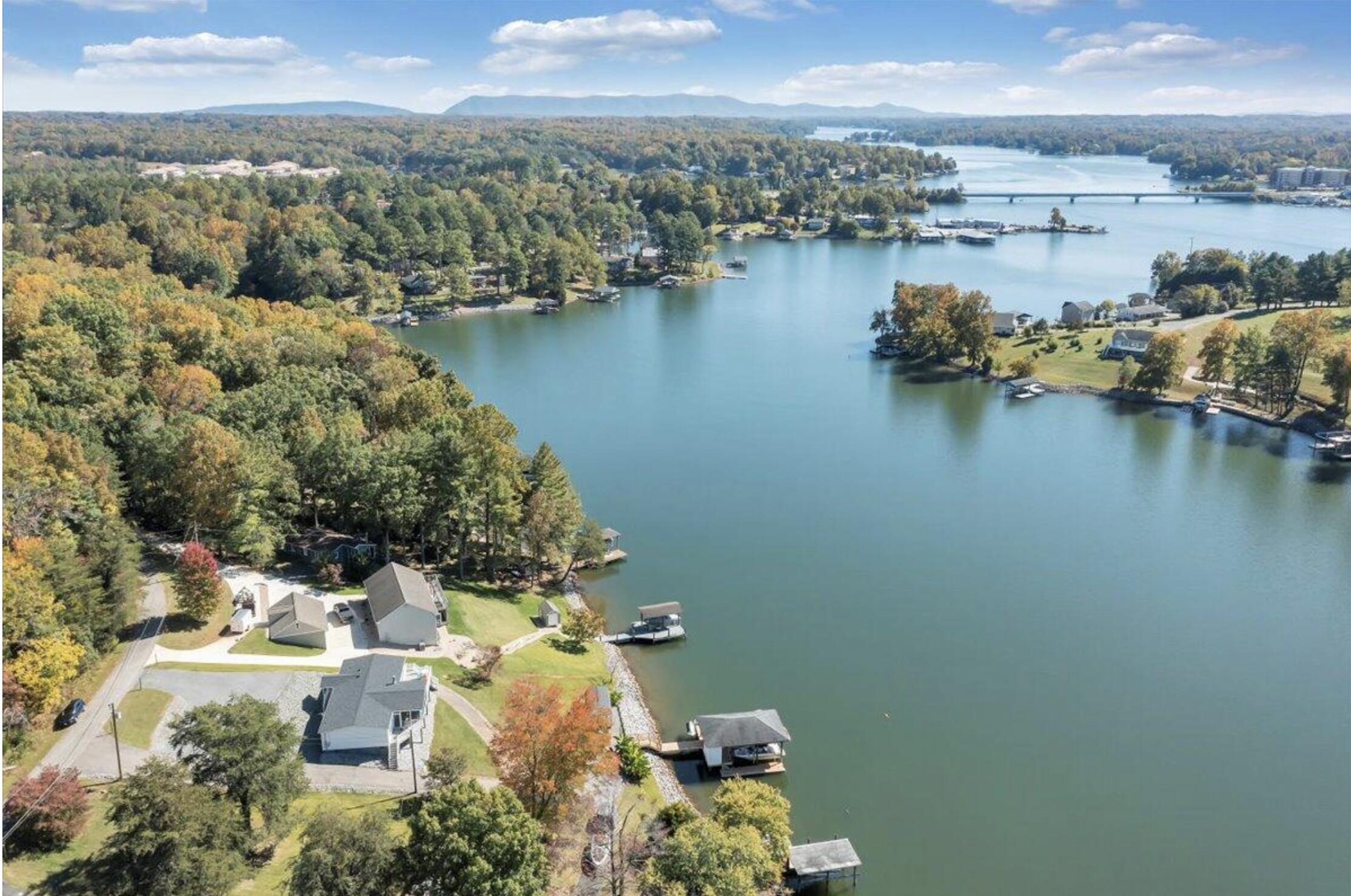 1492 Kaseys Lakeview DR