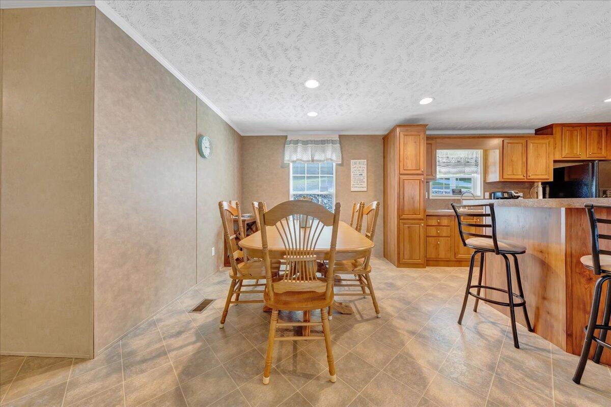 1492 Kaseys Lakeview DR
