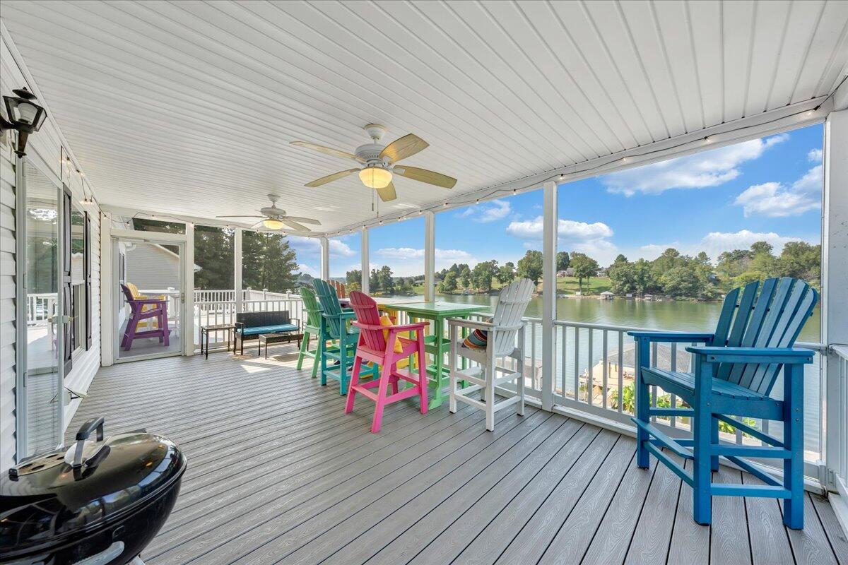 1492 Kaseys Lakeview DR