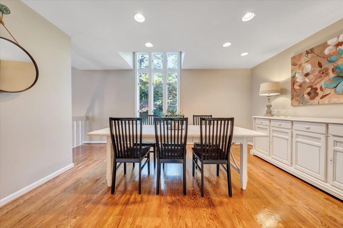 109 Hillview DR