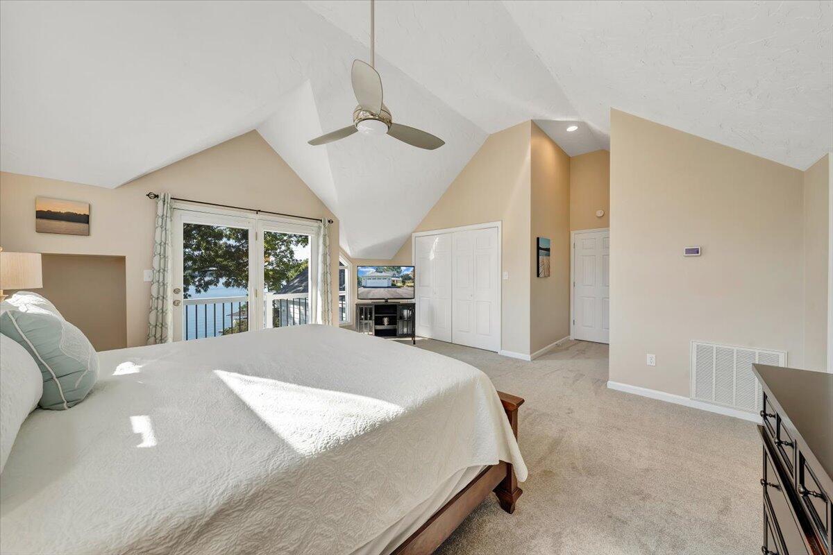 109 Hillview DR