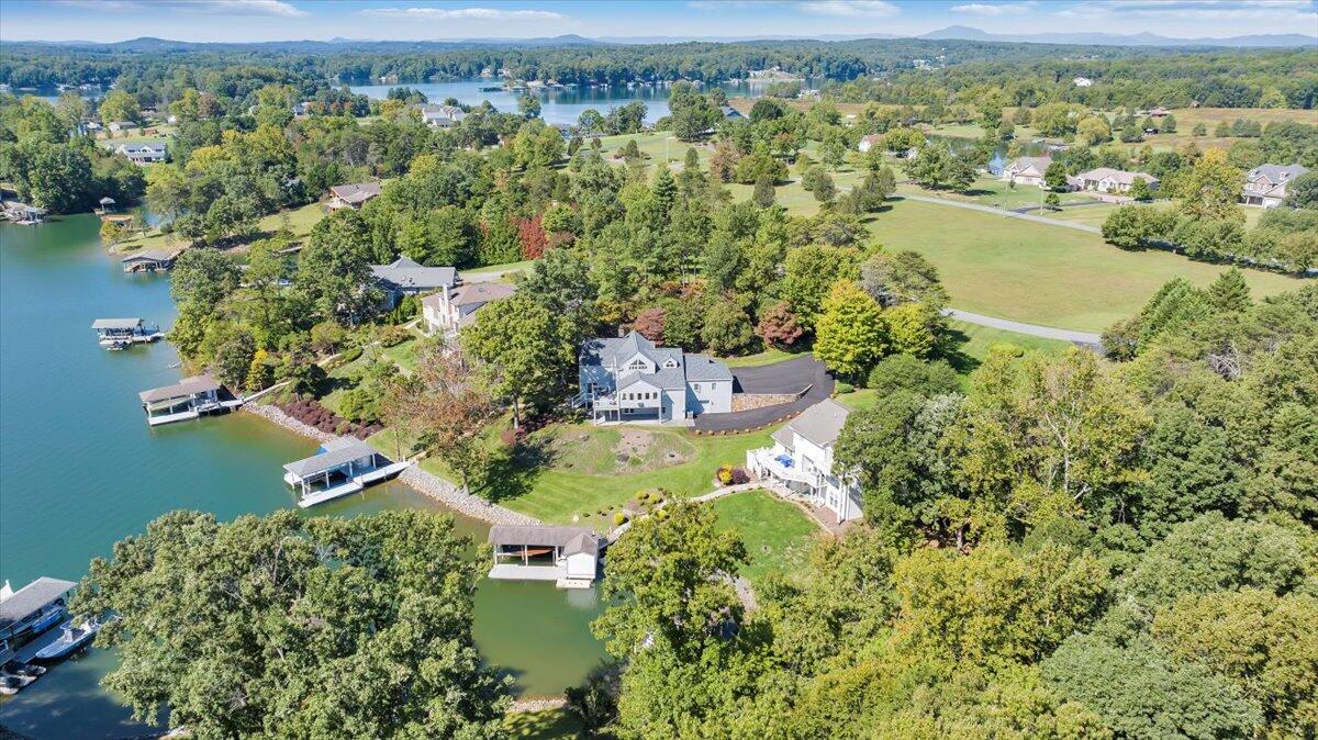 109 Hillview DR