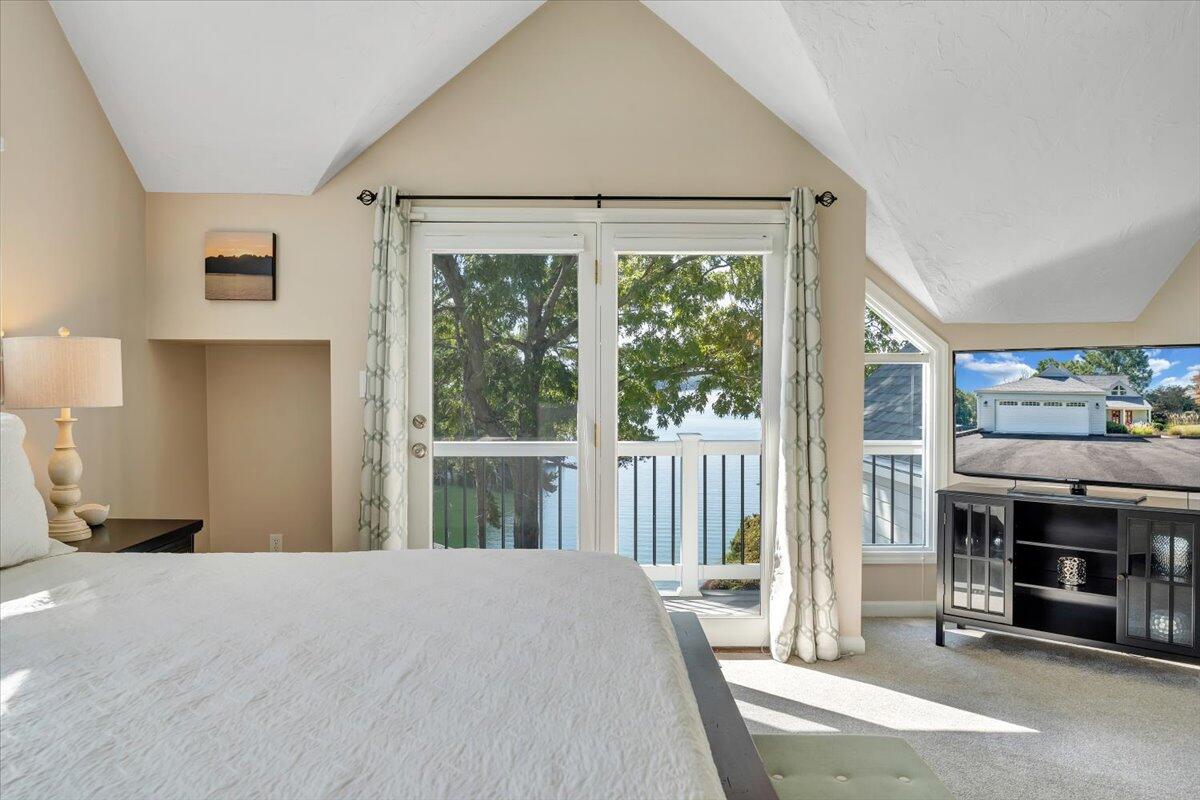 109 Hillview DR