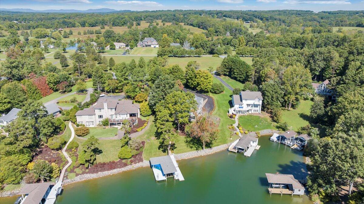 109 Hillview DR