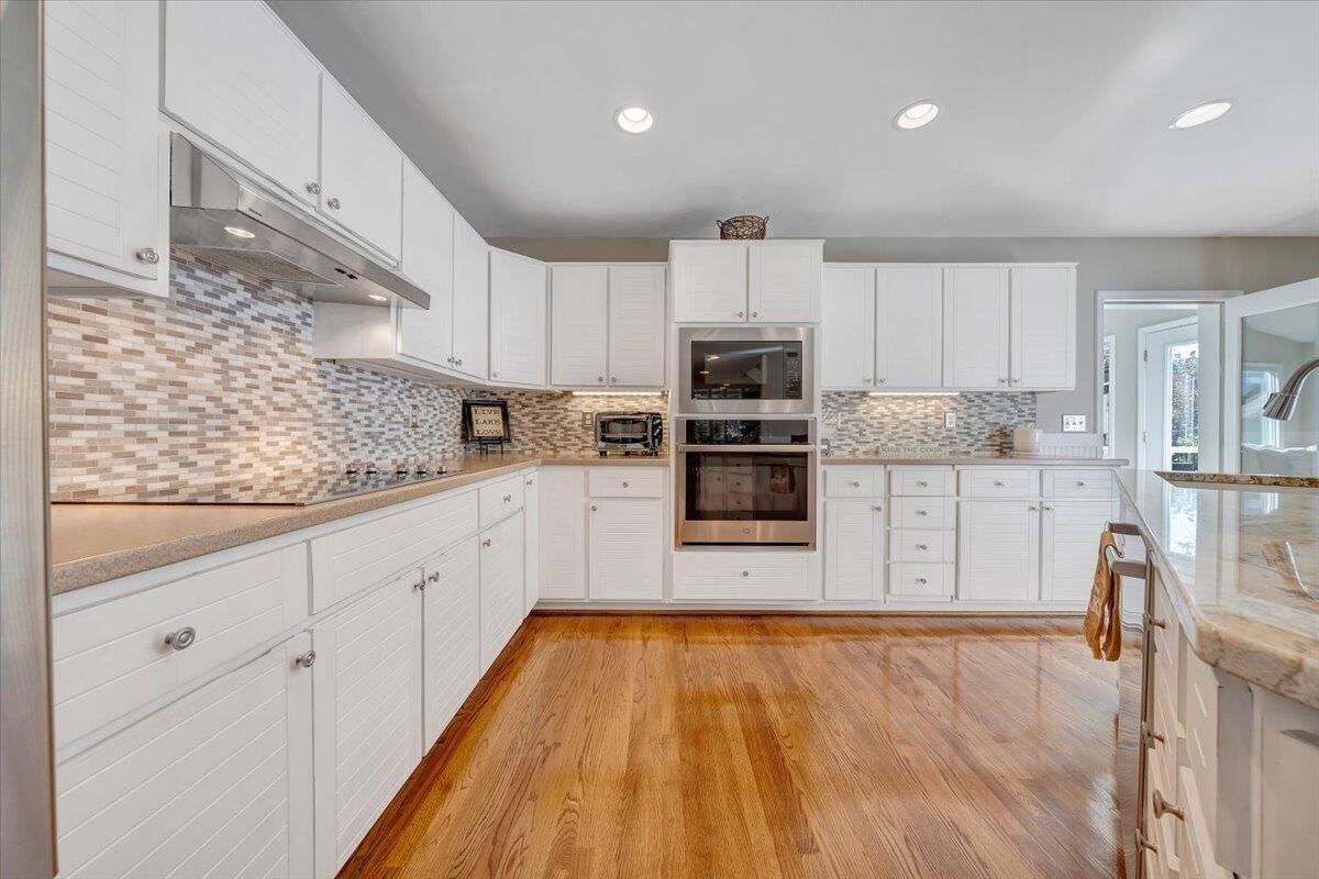 109 Hillview DR