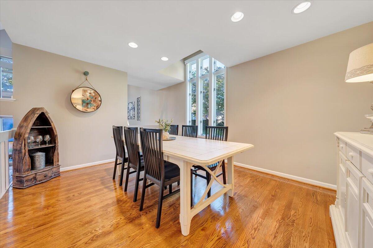 109 Hillview DR