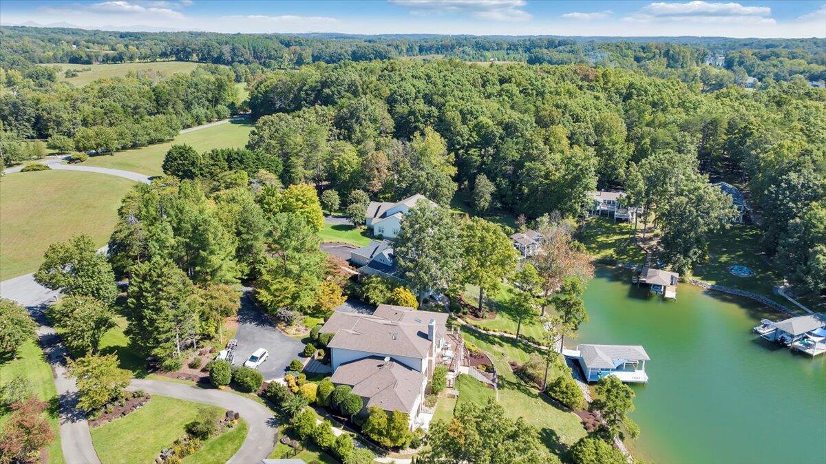 109 Hillview DR