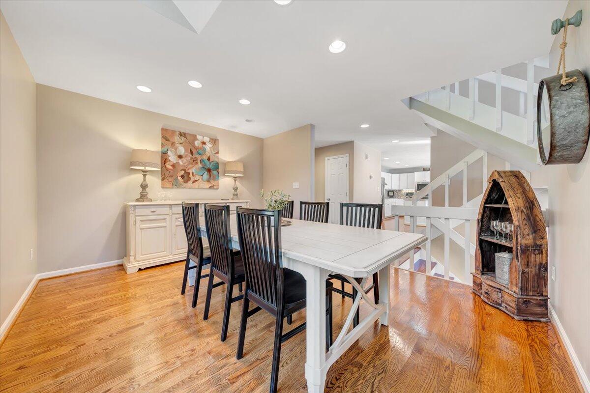 109 Hillview DR