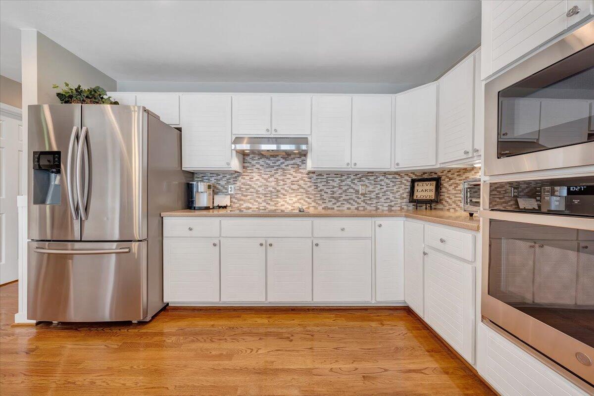 109 Hillview DR