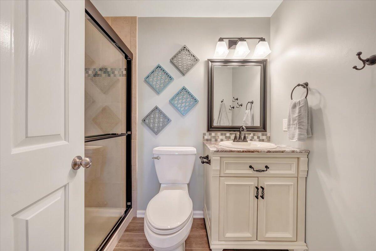 109 Hillview DR