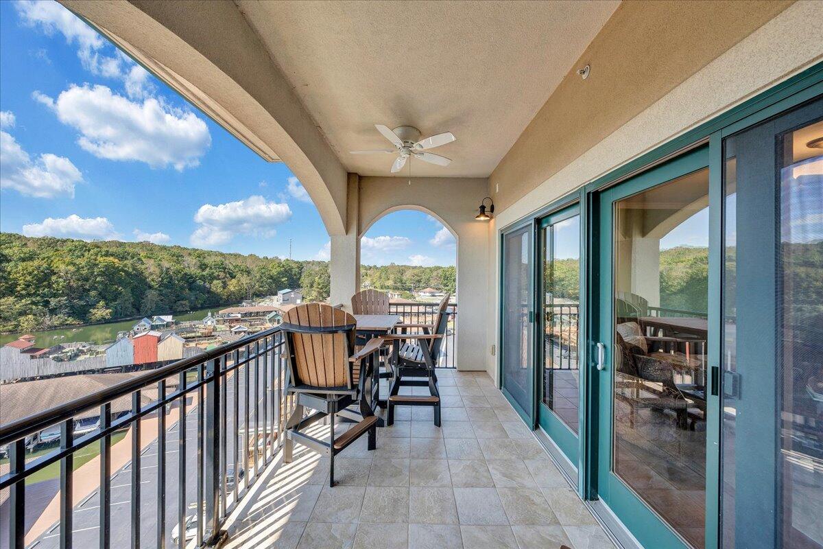 100 Bridgewater Pointe PL Unit: 602