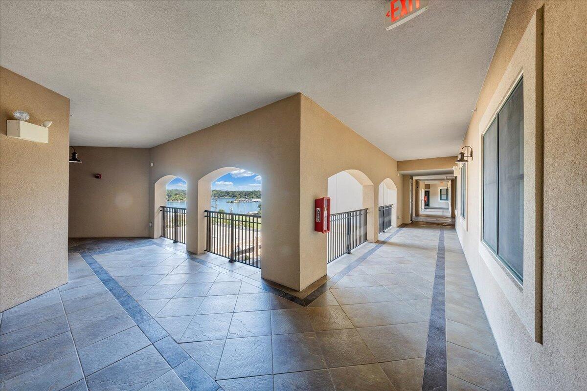 100 Bridgewater Pointe PL Unit: 602