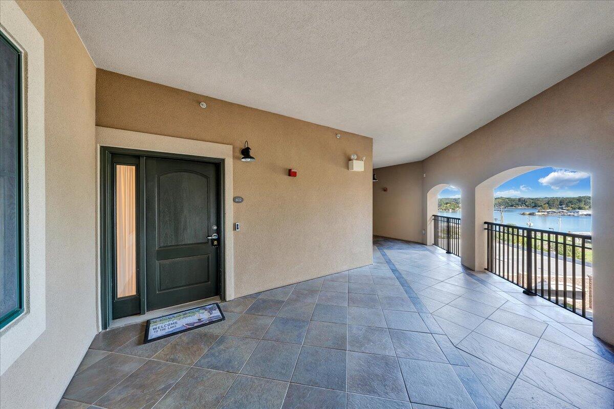 100 Bridgewater Pointe PL Unit: 602