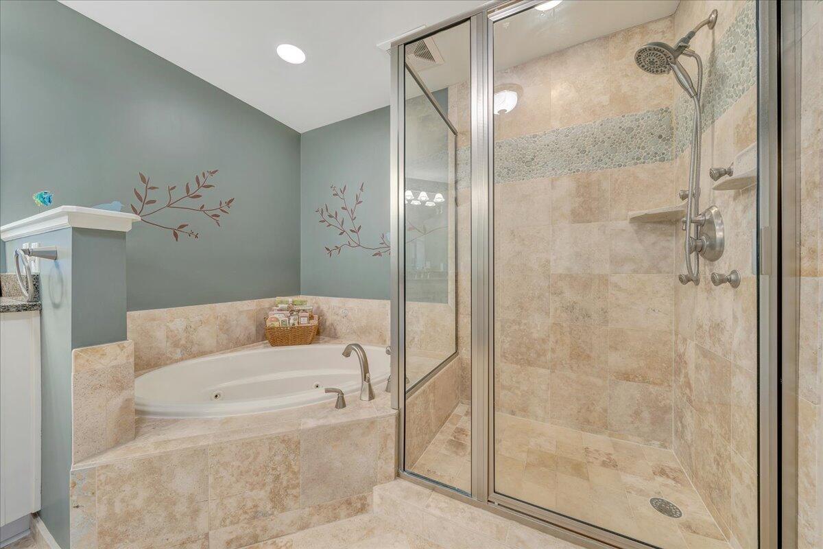 100 Bridgewater Pointe PL Unit: 602