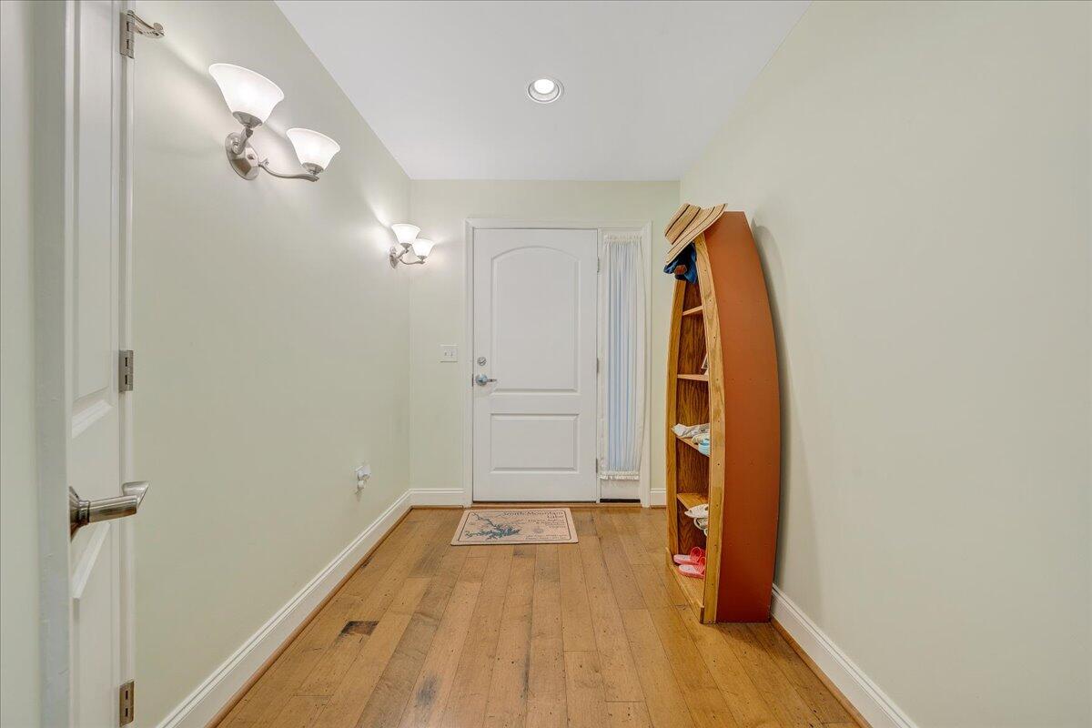 100 Bridgewater Pointe PL Unit: 602