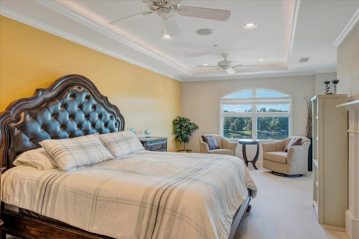 100 Bridgewater Pointe PL Unit: 602