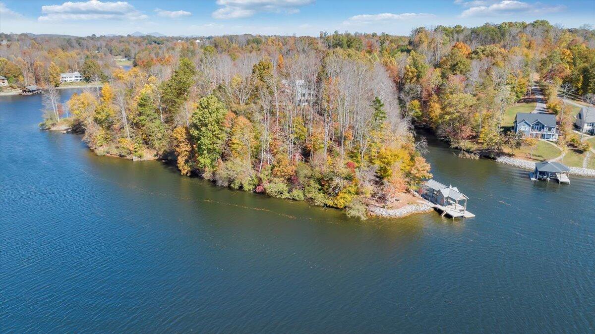Lot 25 Water Edge PT
