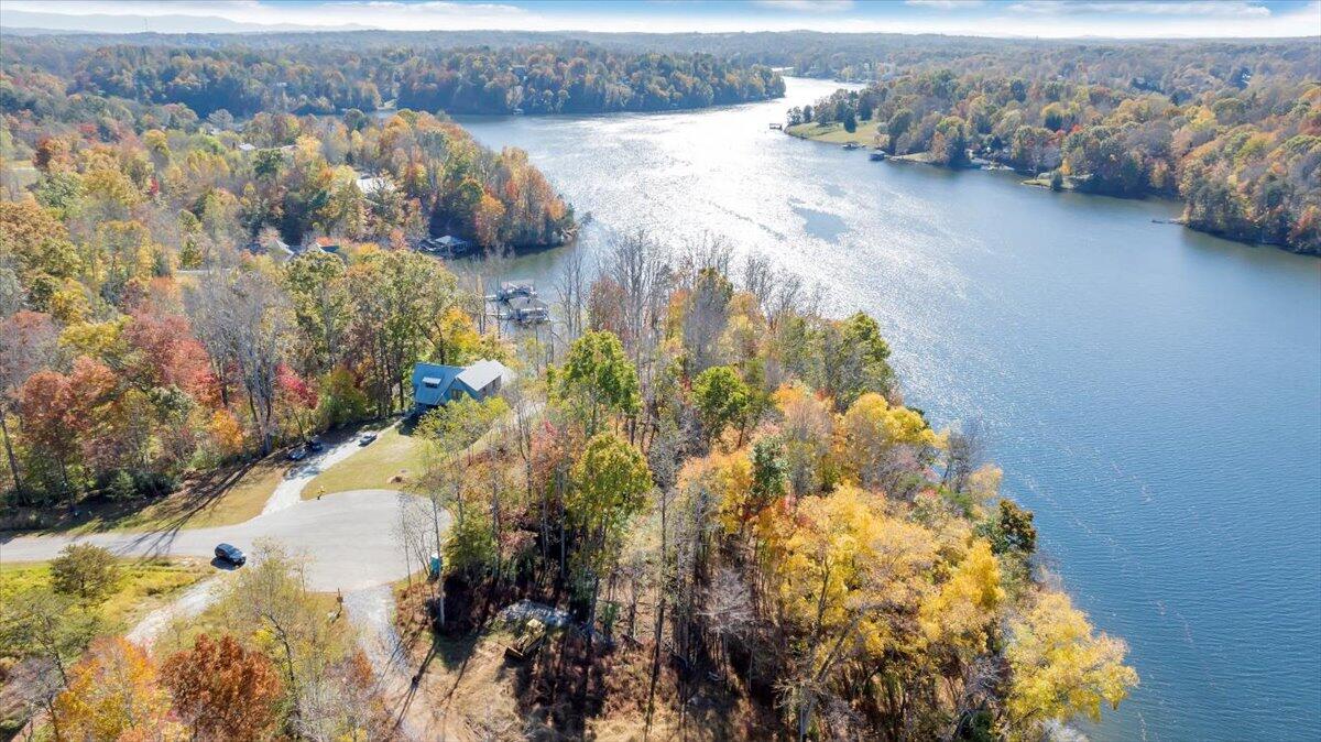 Lot 25 Water Edge PT