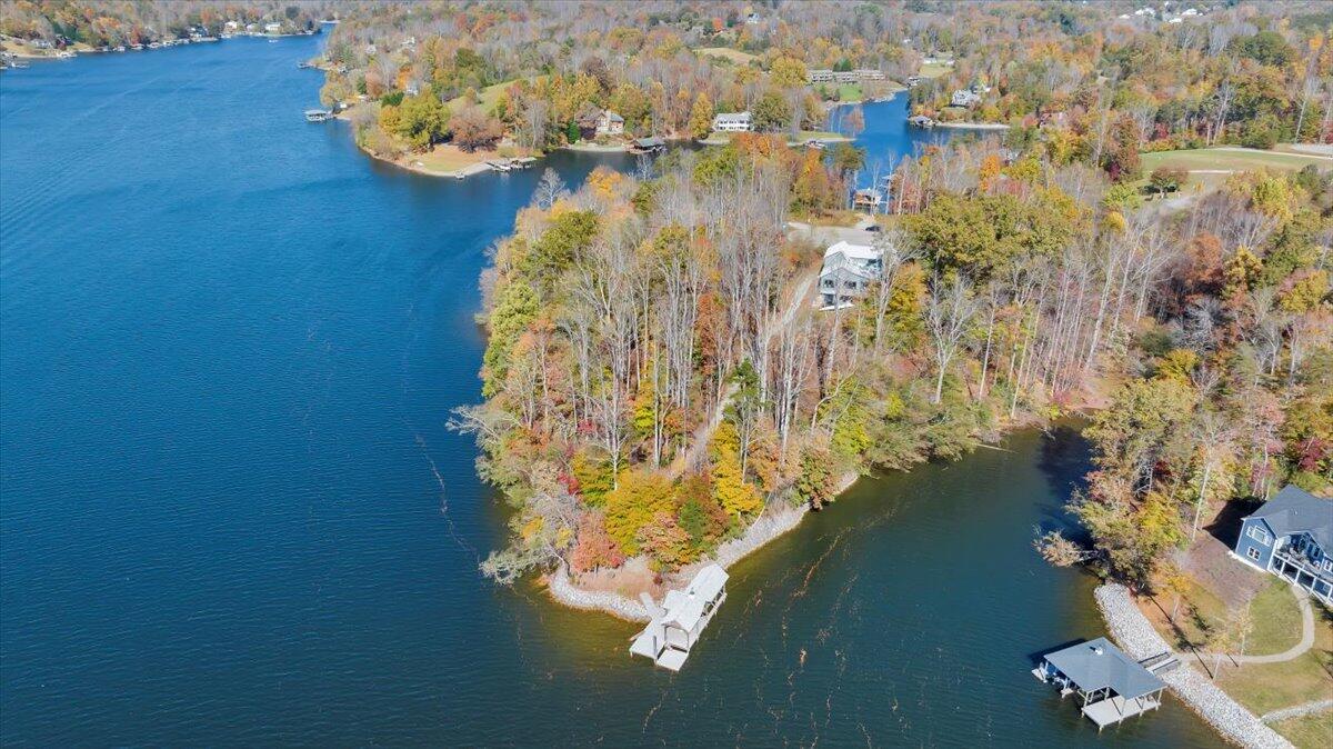 Lot 25 Water Edge PT