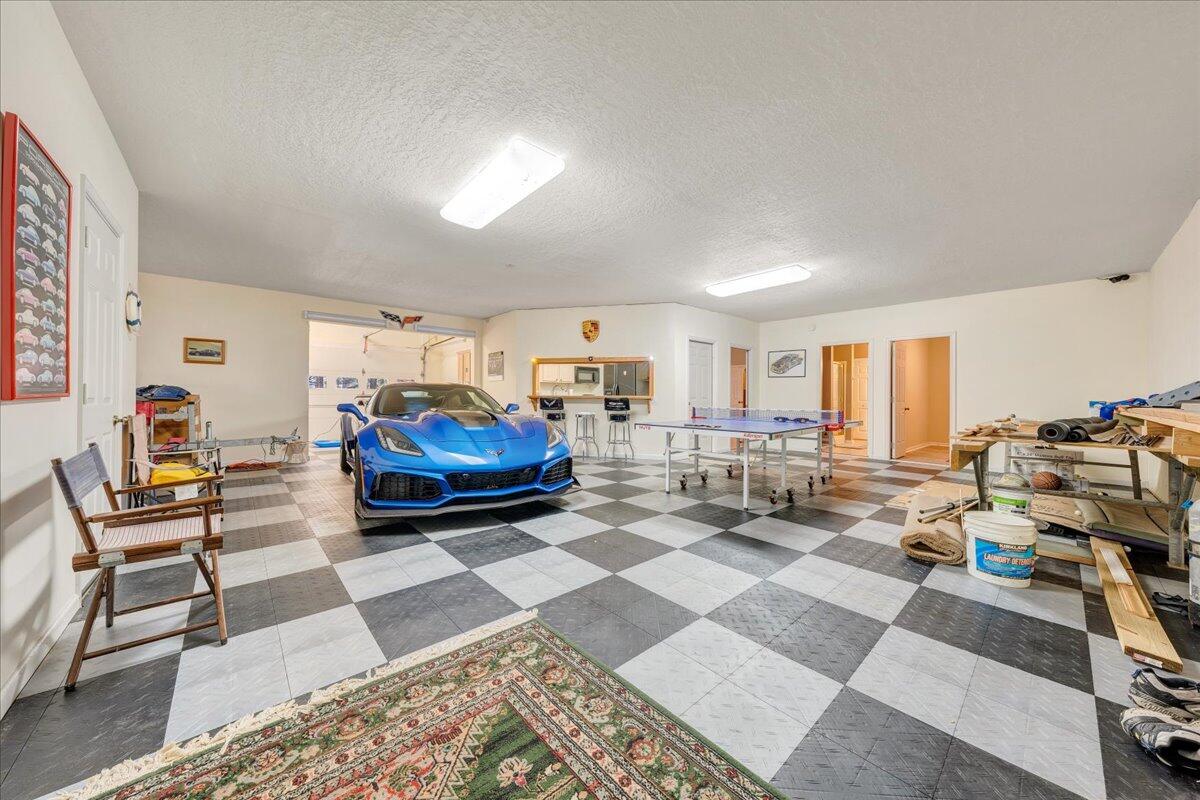 30 Rhonda DR