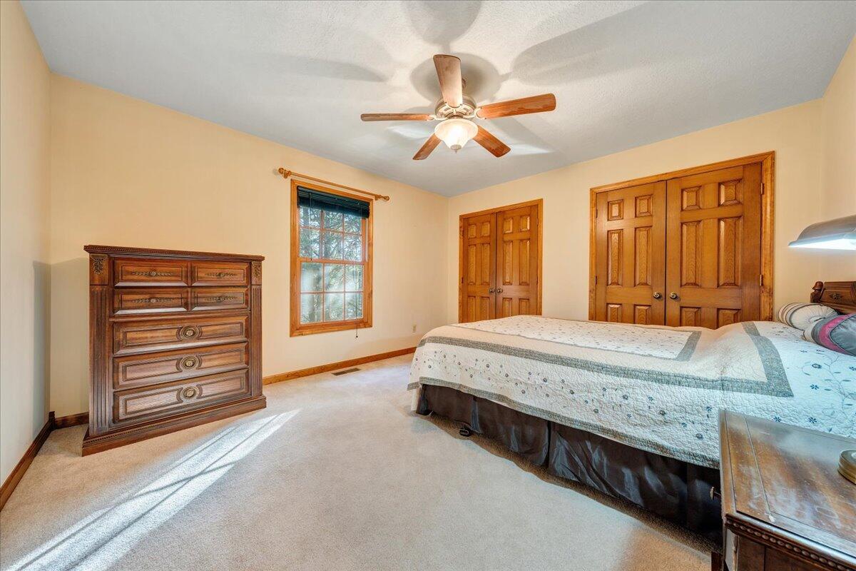 30 Rhonda DR