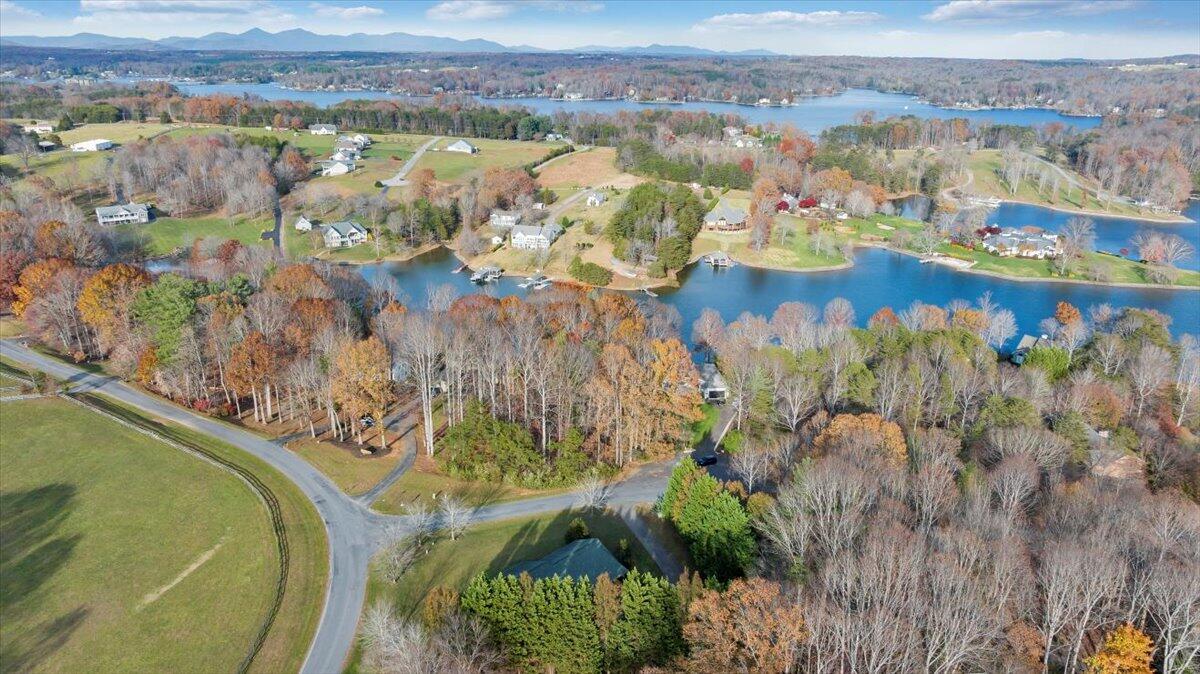 30 Rhonda DR