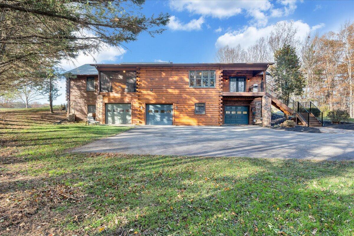 30 Rhonda DR