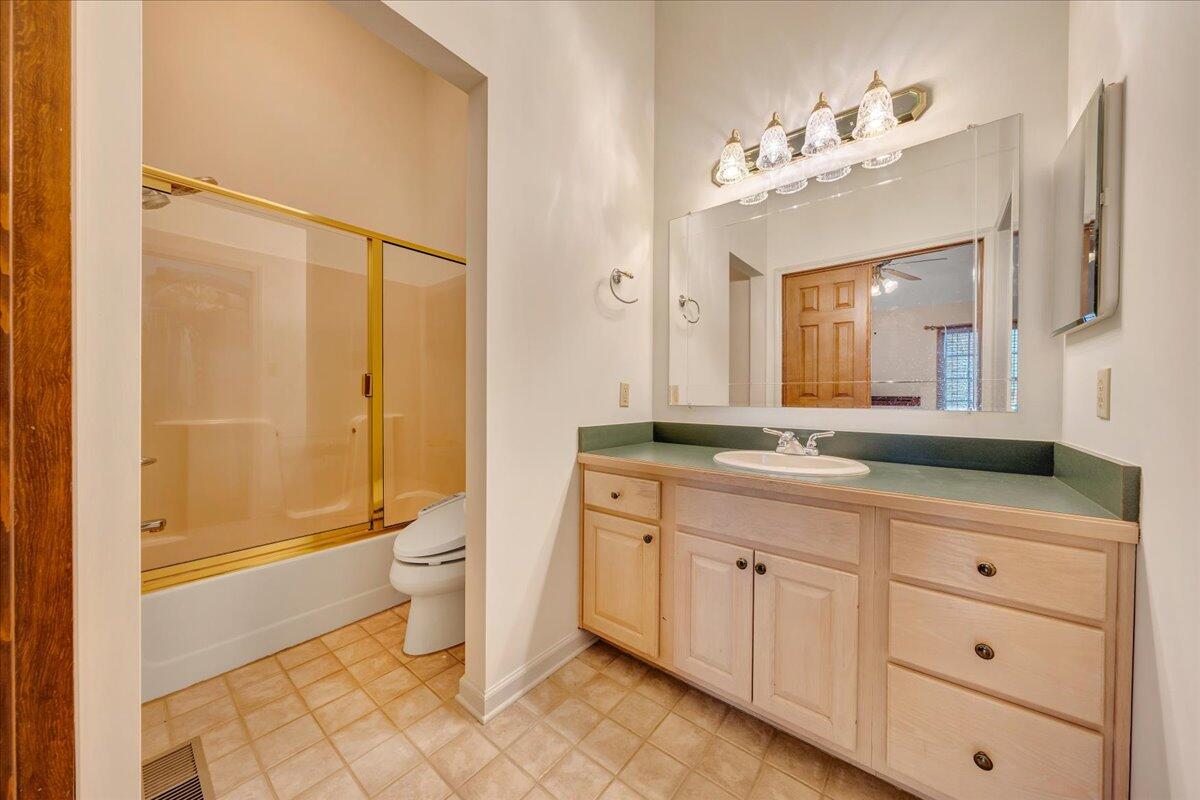 30 Rhonda DR