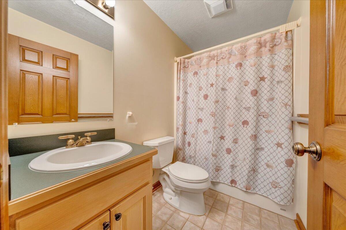 30 Rhonda DR