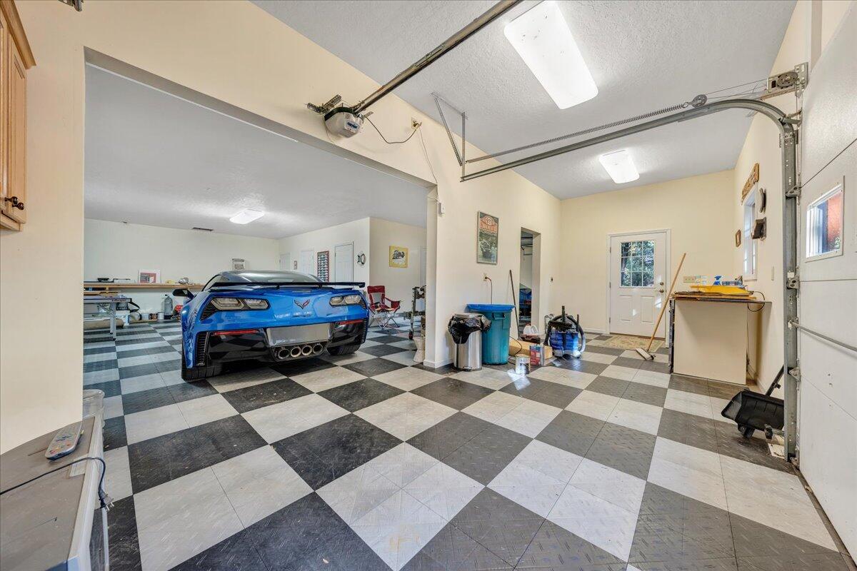 30 Rhonda DR