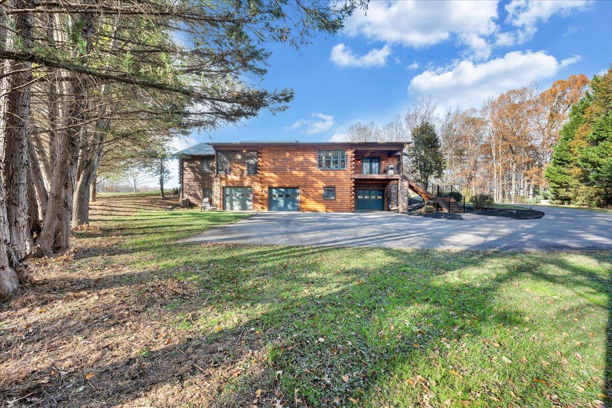 30 Rhonda DR