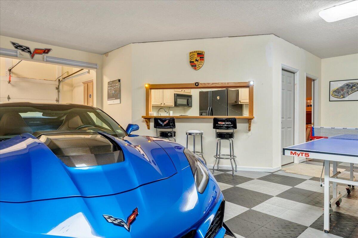 30 Rhonda DR