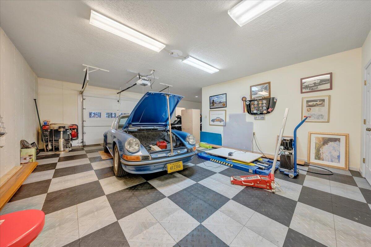 30 Rhonda DR