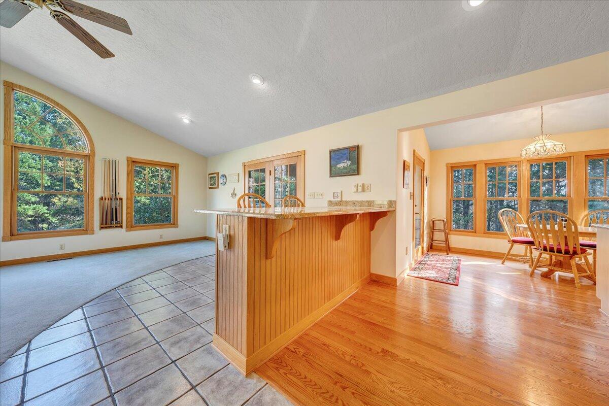 30 Rhonda DR