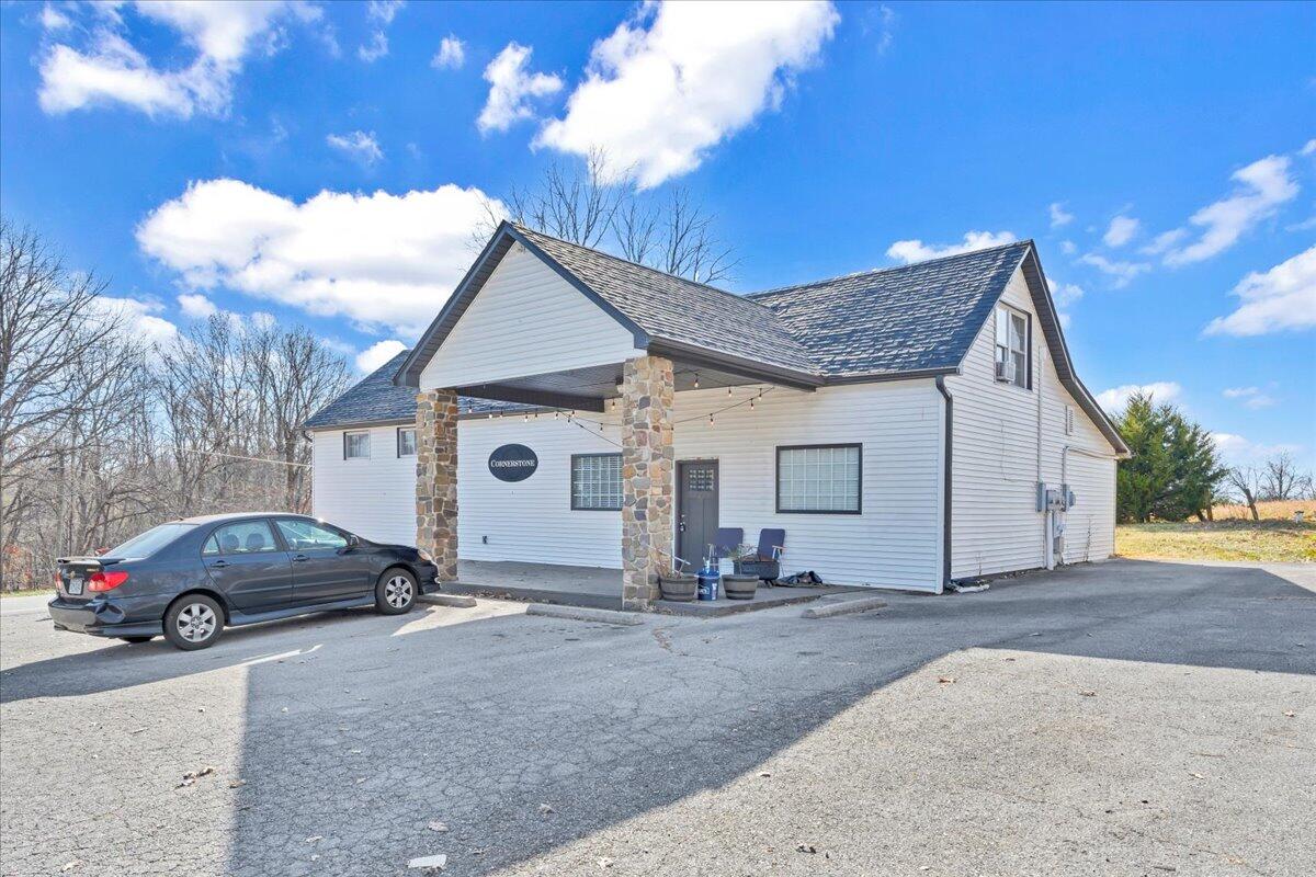 2101 Hardy RD Unit: Apt A