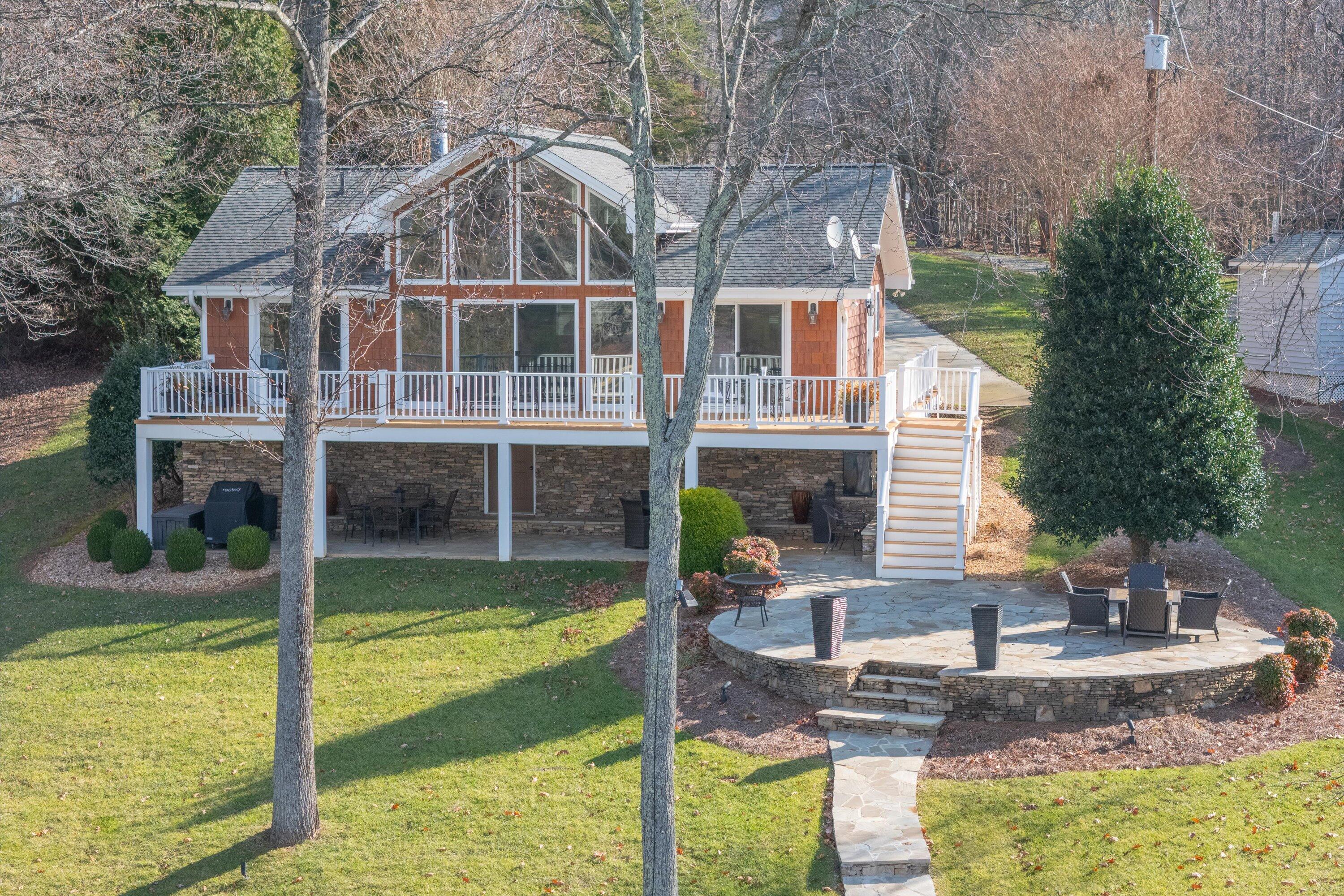 332 Fingerlake RD