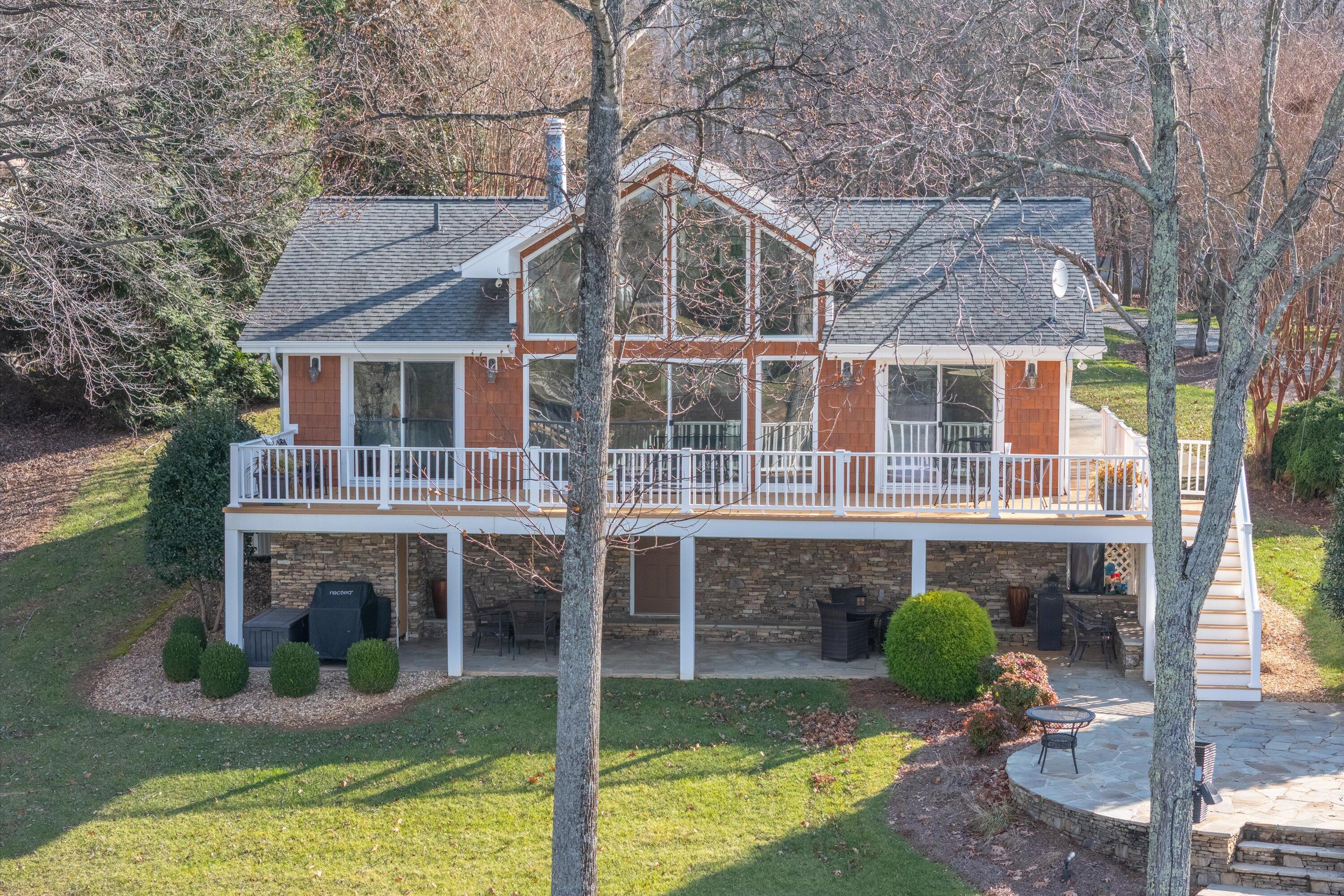 332 Fingerlake RD