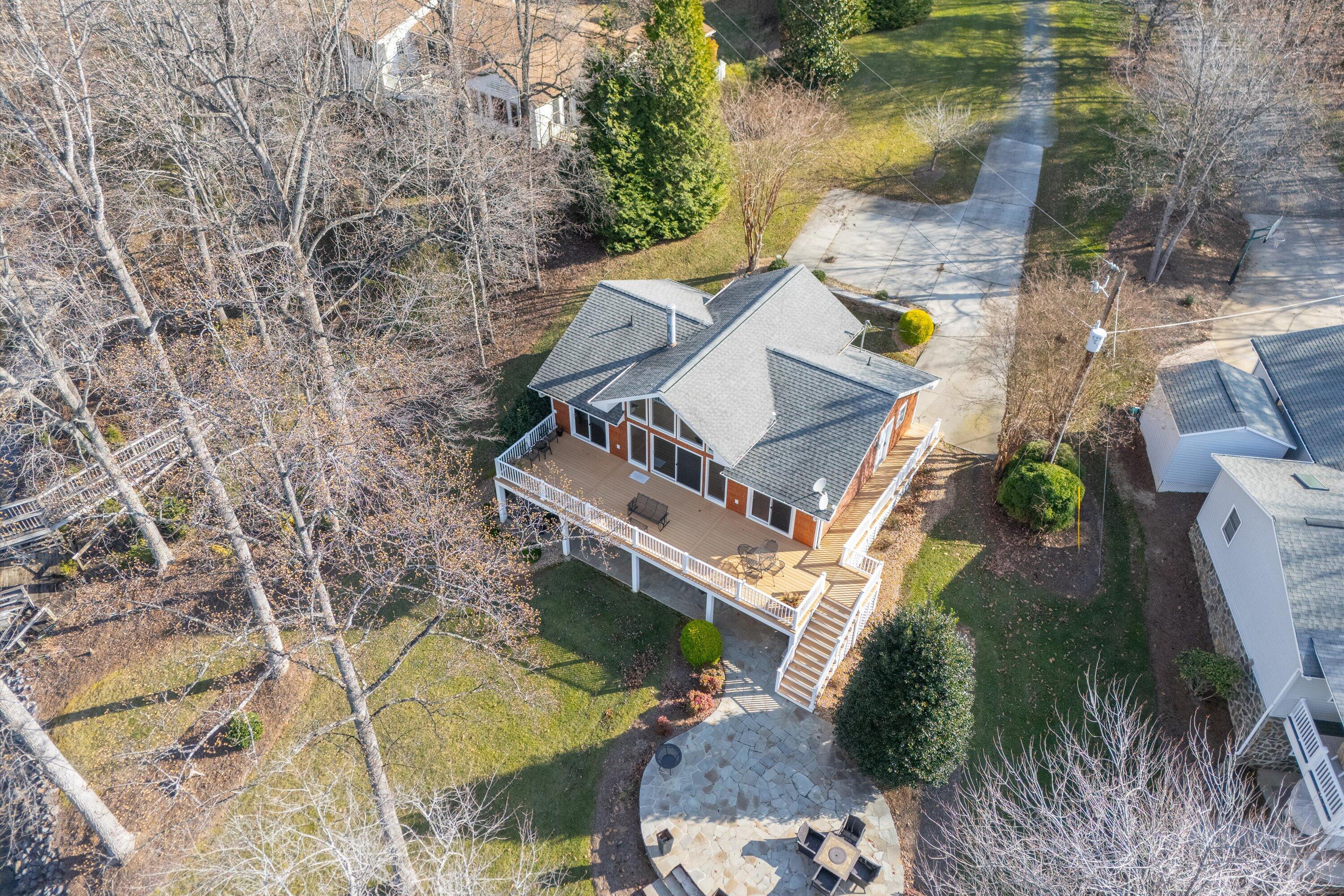 332 Fingerlake RD