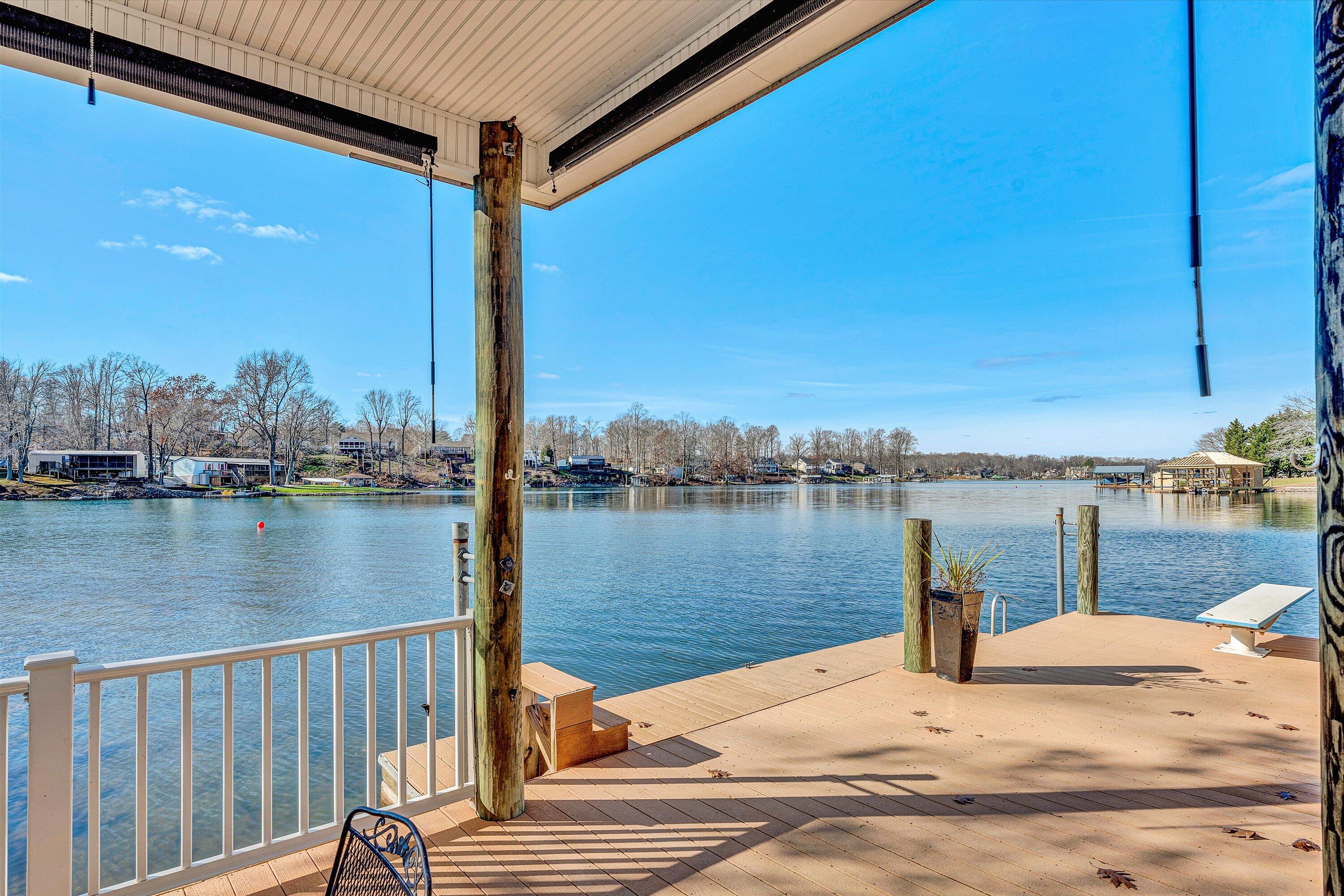 332 Fingerlake RD