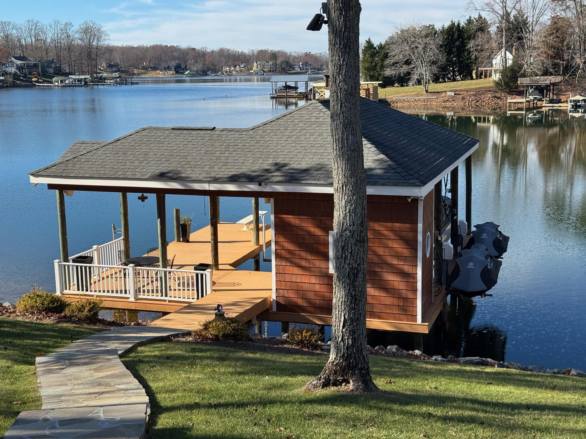 332 Fingerlake RD