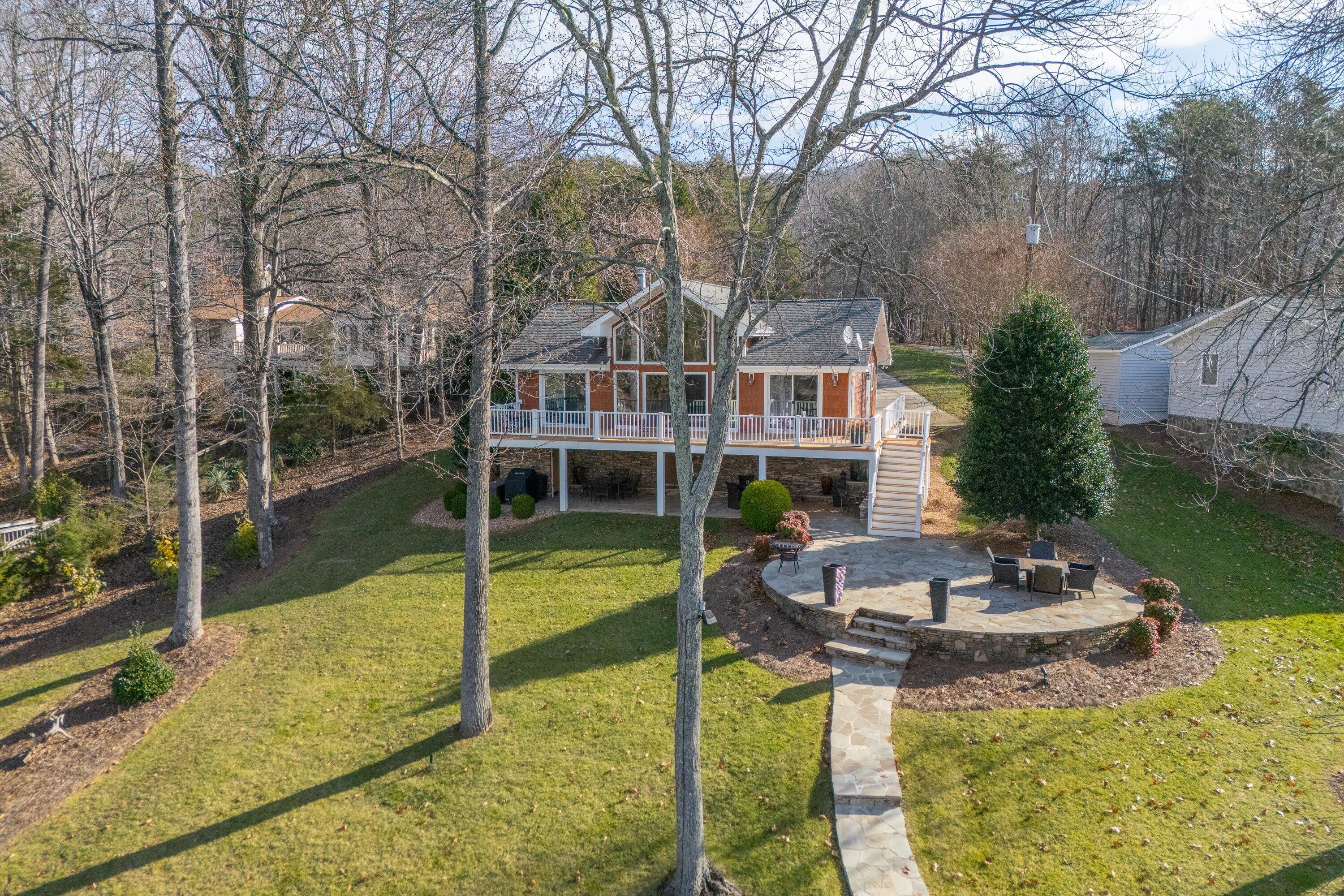332 Fingerlake RD