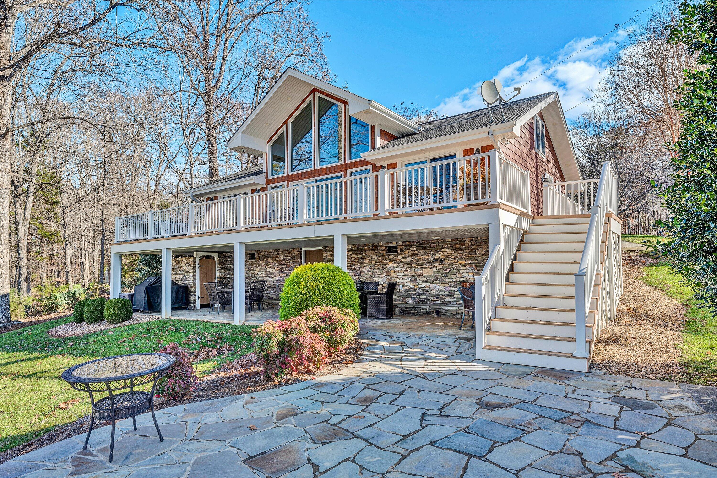 332 Fingerlake RD