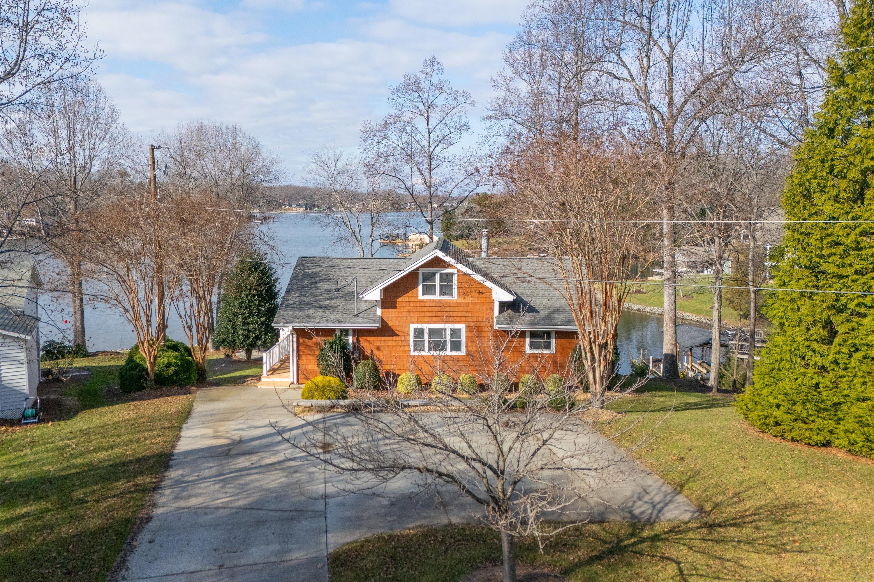 332 Fingerlake RD
