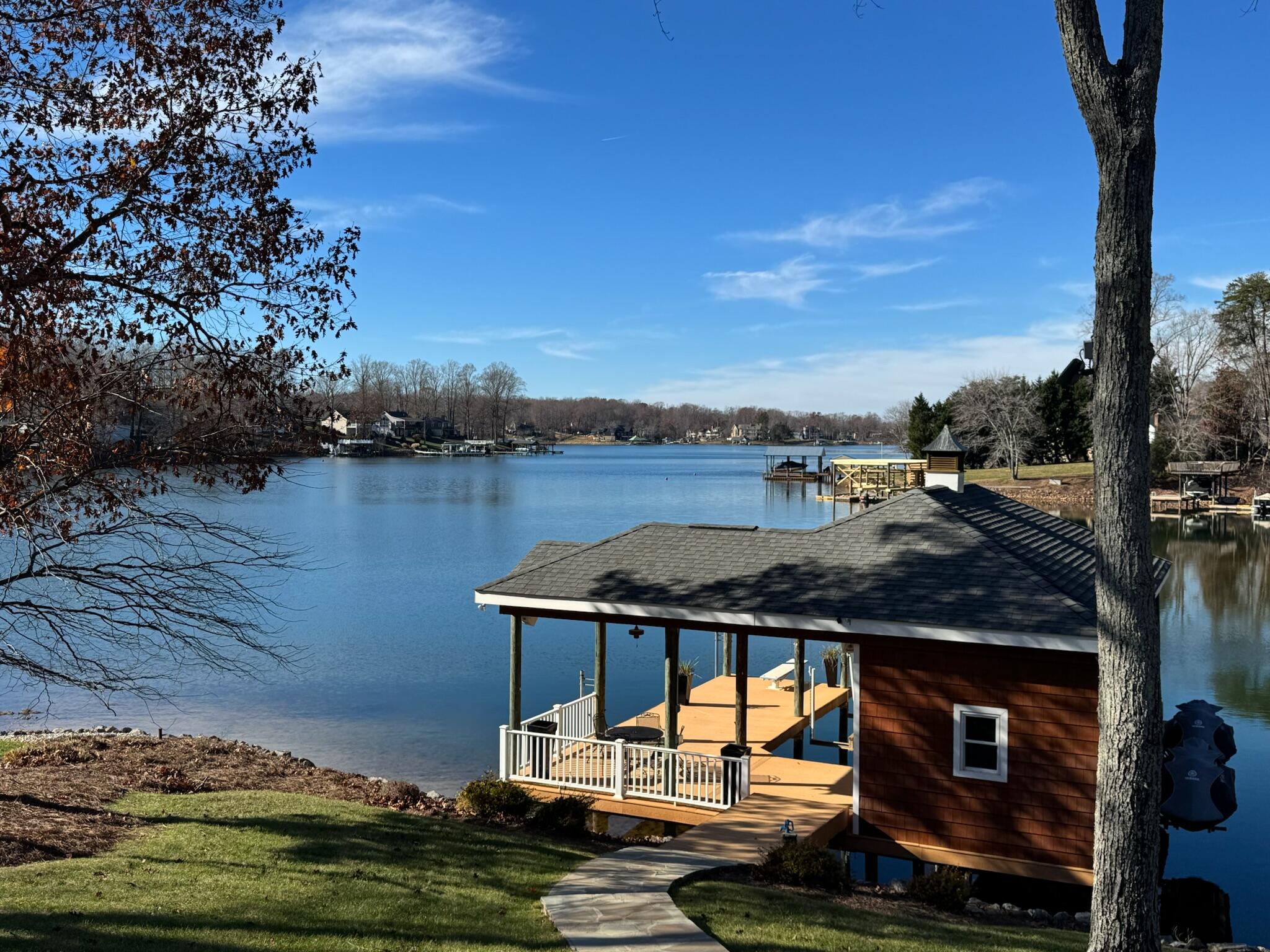 332 Fingerlake RD