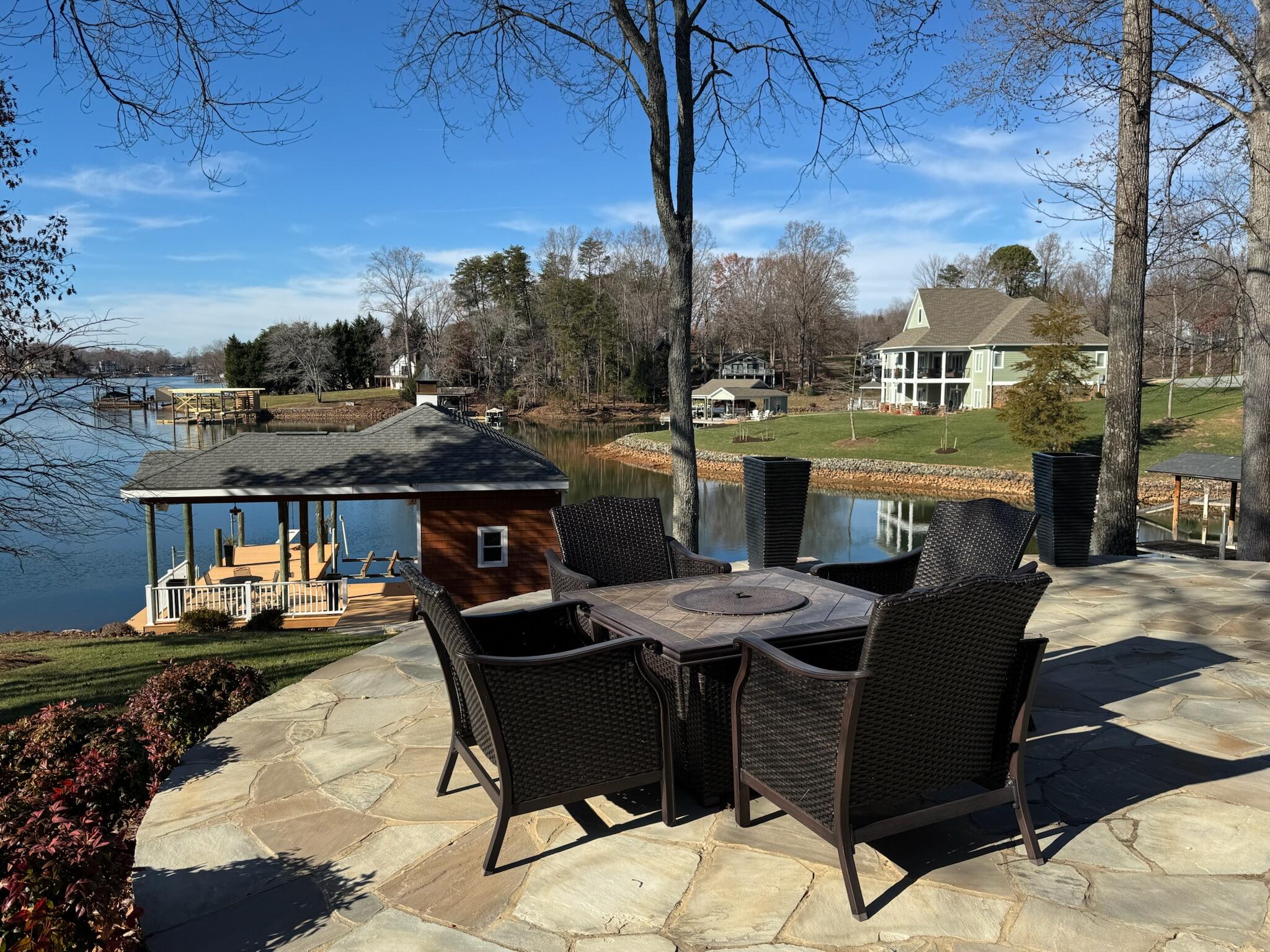 332 Fingerlake RD