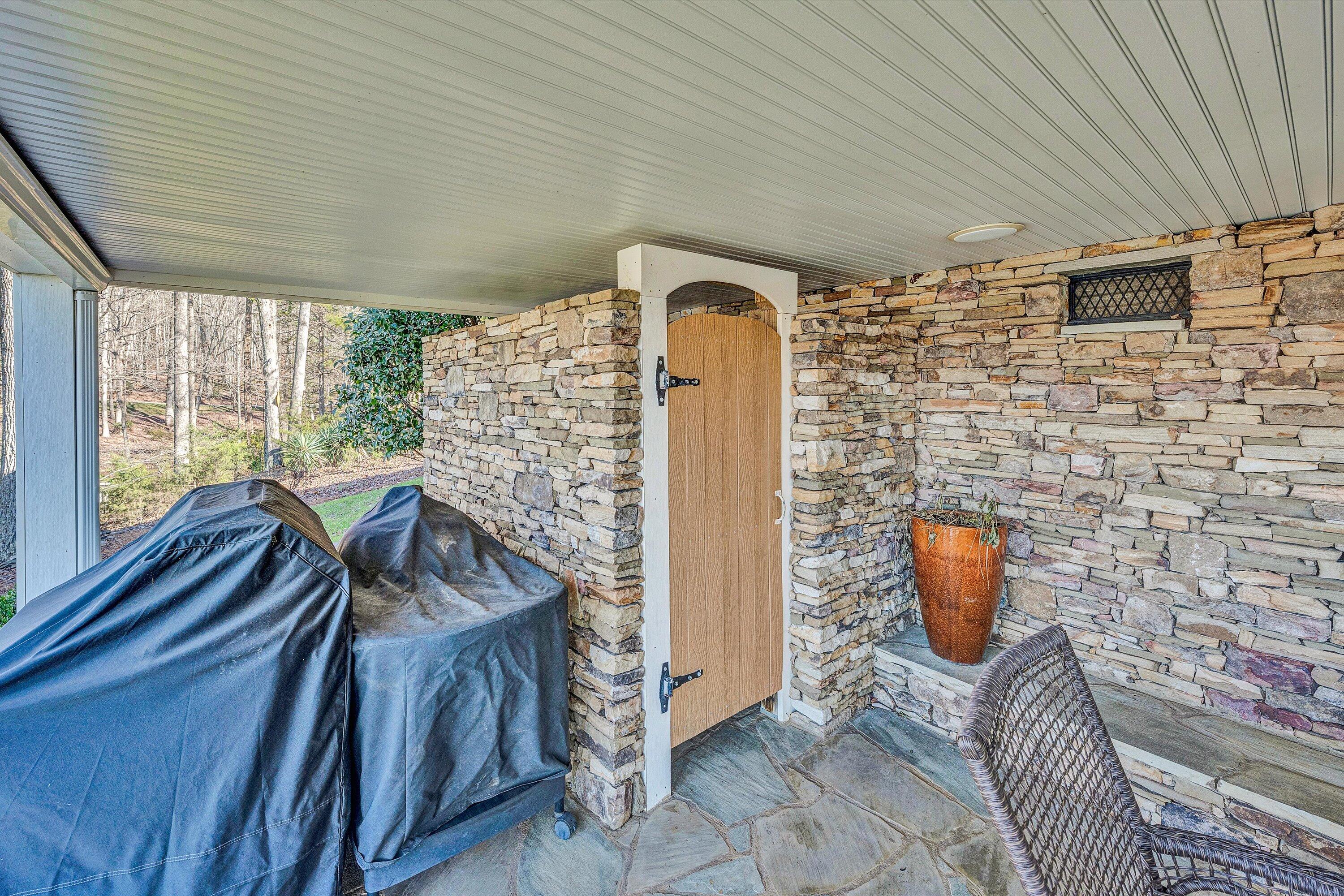 332 Fingerlake RD