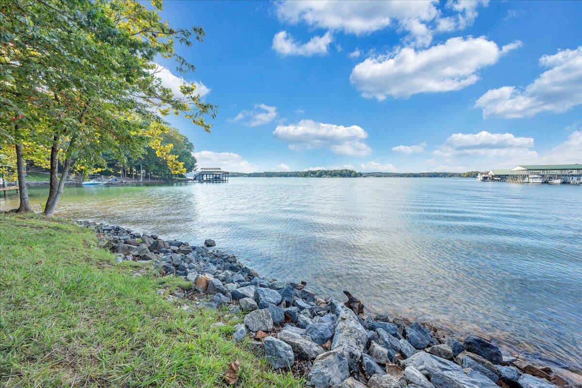 319 Mill Lake Rd