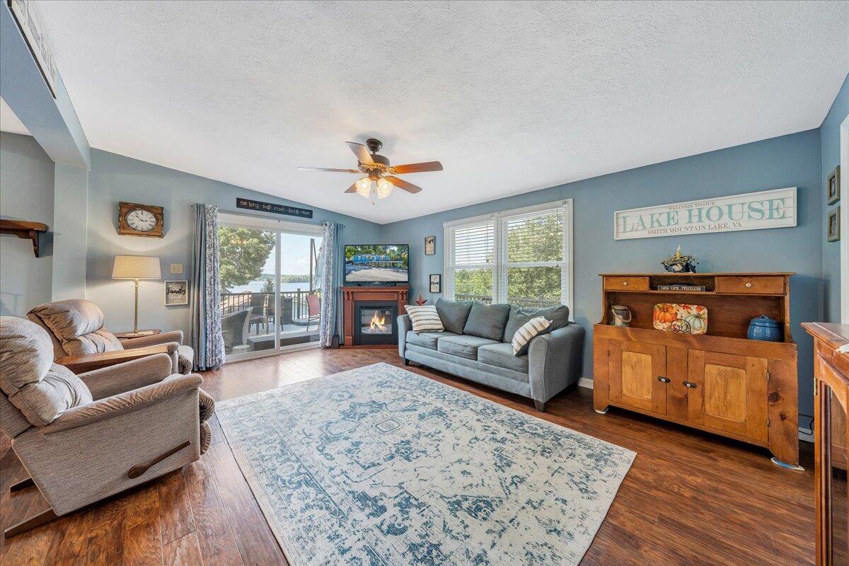 319 Mill Lake Rd