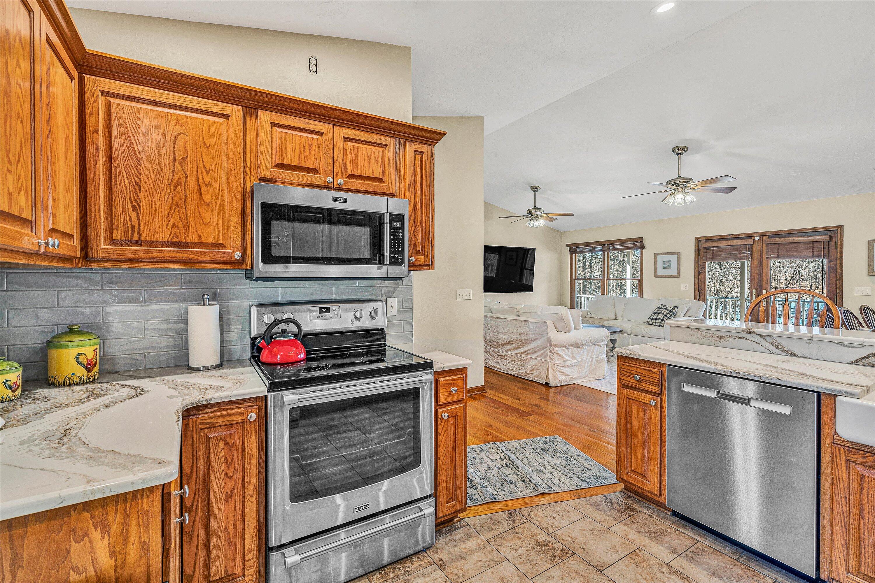 2865 Kemp Ford RD